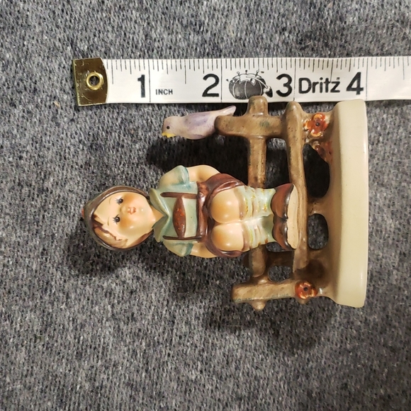 Hummell/Goebel Wayside Harmony- Boy on a Fence 4" - Picture 7 of 8